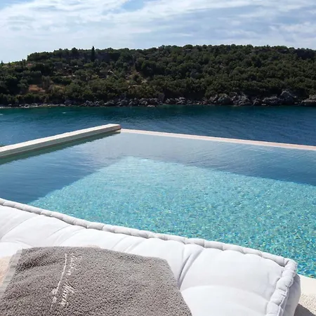 Katikies Manis Villa *